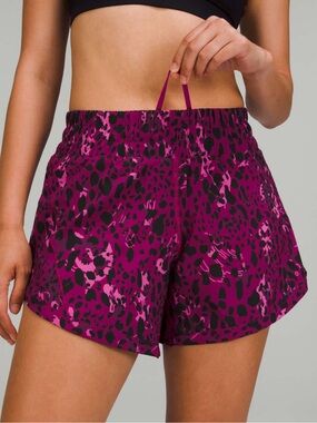 Lululemon Track That Mid-Rise Lined Short 5" Cheetah Camo Magenta Purple Multi